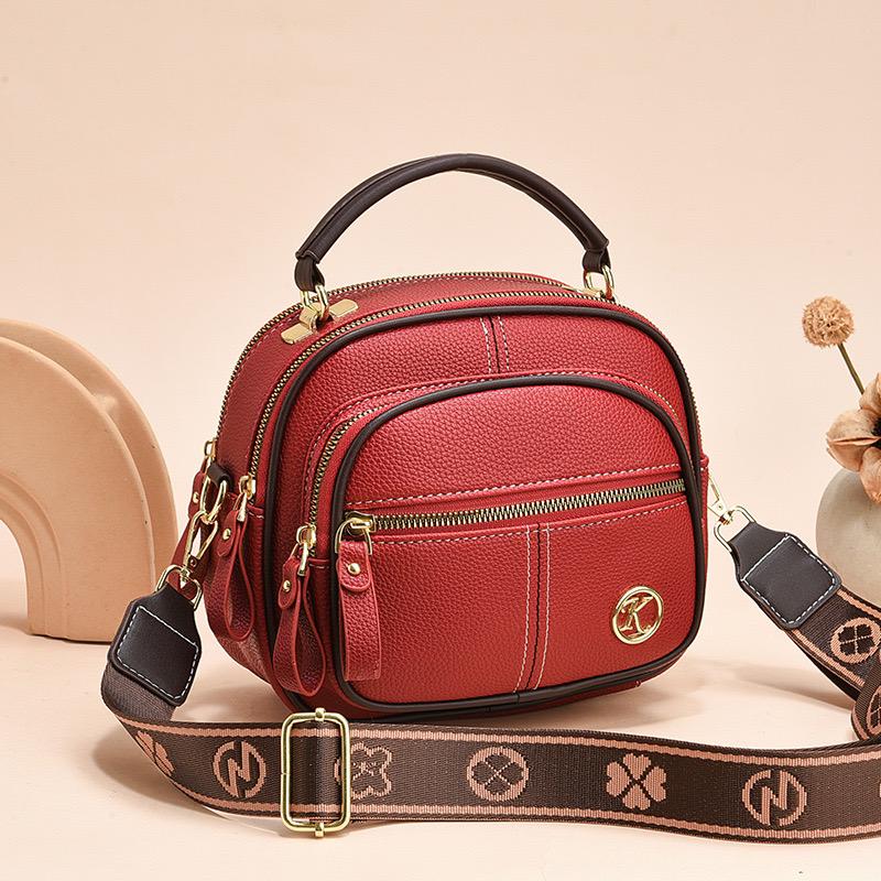 شنطة كلاسيكية فاخرة للنساء